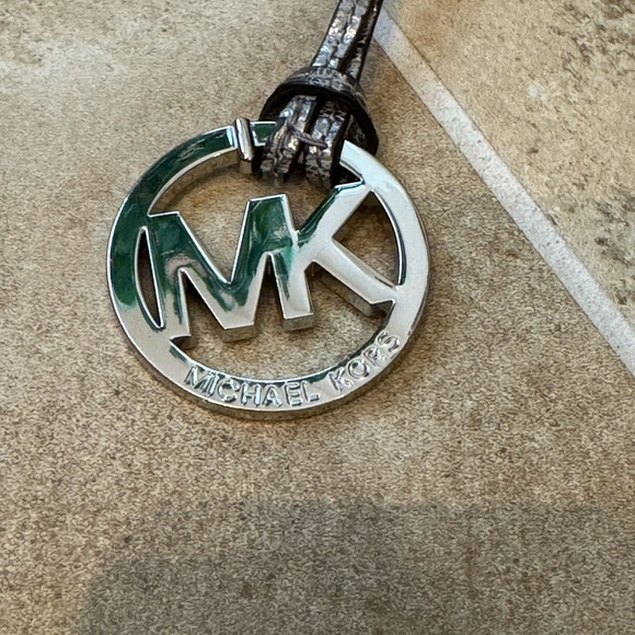 MICHAEL by Michael Kors Silver Snakeskin Purse - Picture 4 of 9